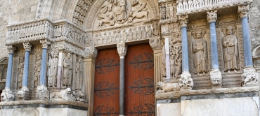 basilica st trophime arles