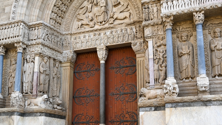 basilica st trophime arles
