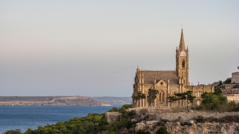 nuestra señora de lourdes gozo