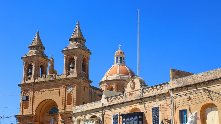 Iglesia de Nuestra Señora de Pompeya en las calles de Marsaxlokk