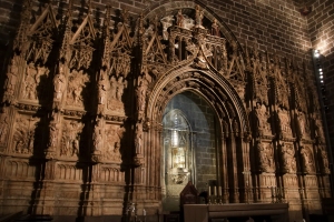 Valencia, España-23 de febrero de 2025: Detalles arquitectónicos de la Capilla del Santo Cáliz en la Catedral de Valencia