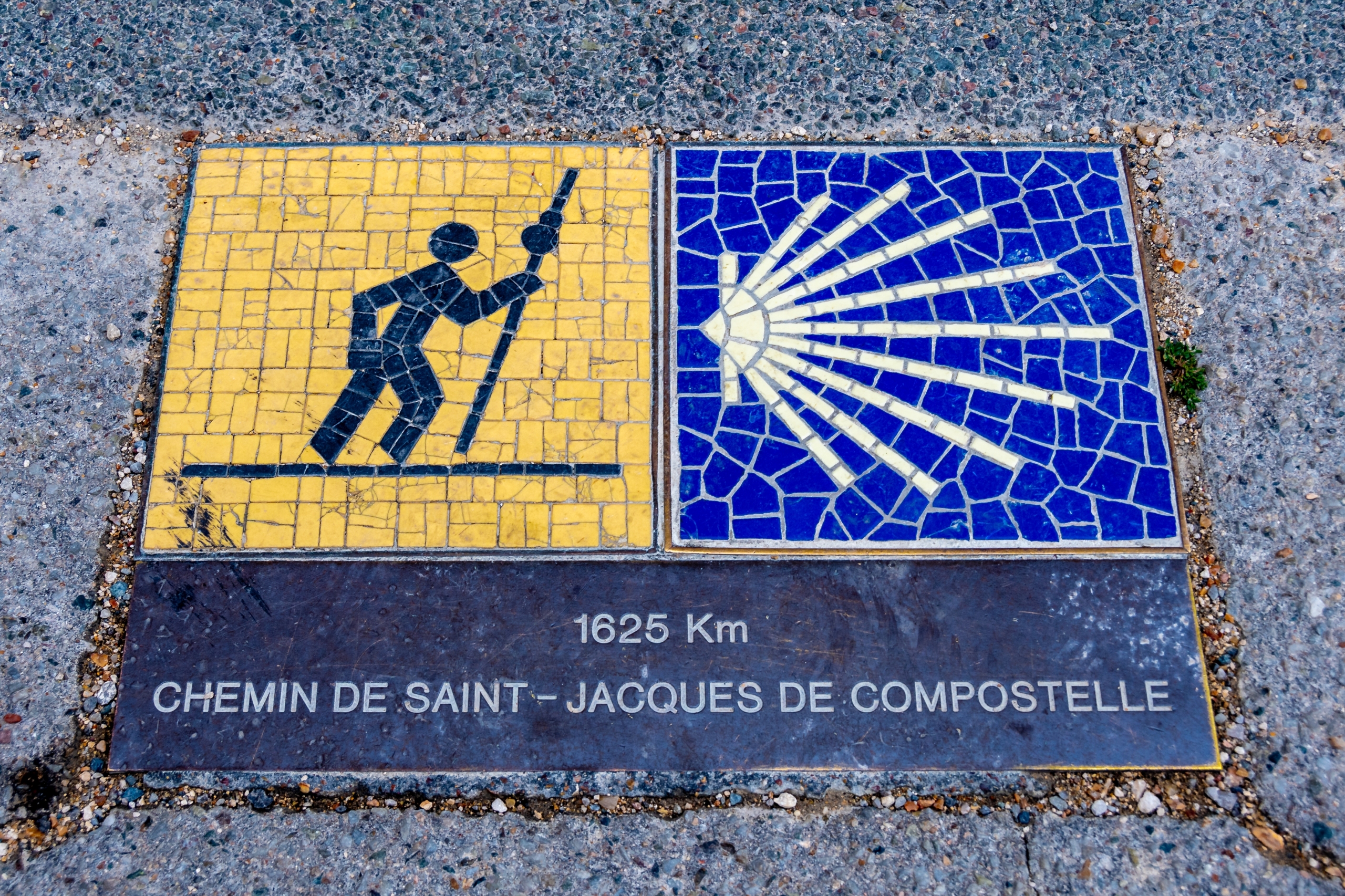 camino santiago en Chartres, Francia
