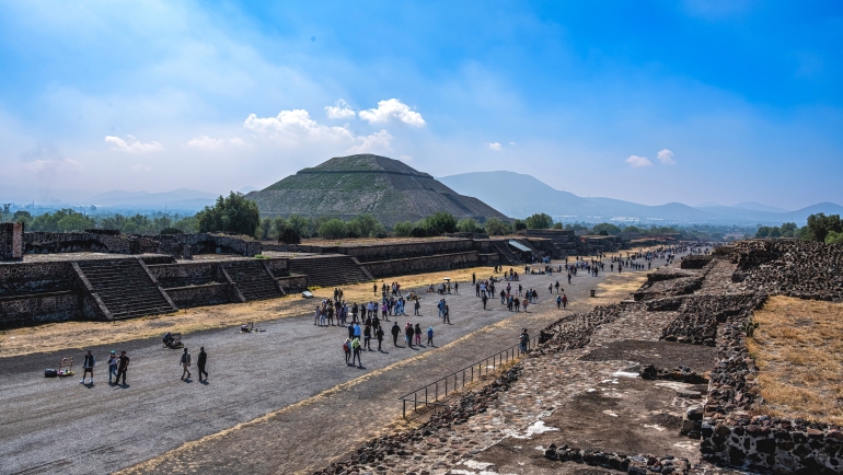 Avenue of the Dead and Pyramid of the Sun, Temple of the Sun Teotihuacan