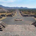 calzada de los muertos Teotihuacan