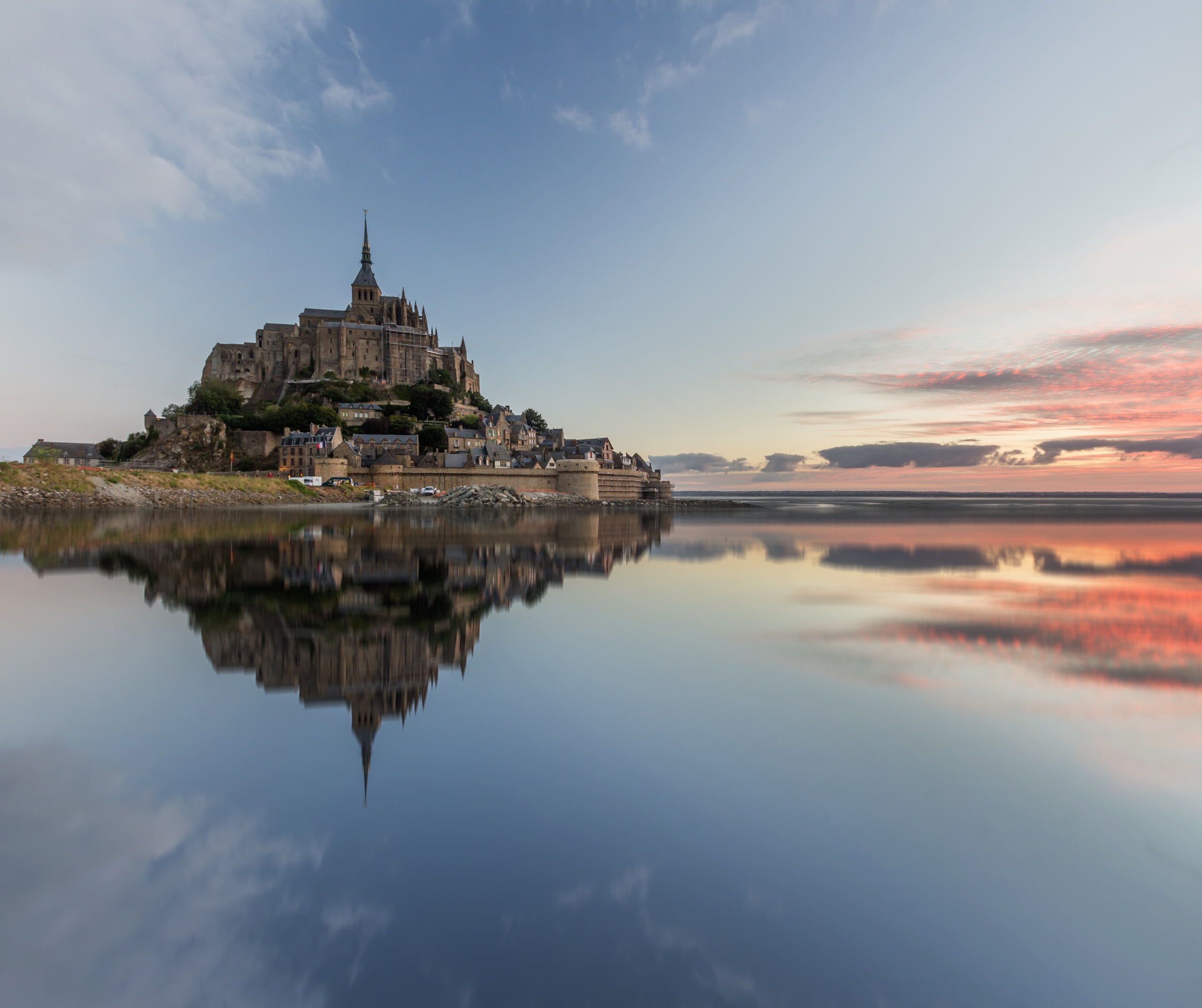Mont Saint-Michel: the angel's thousand-year-old abode