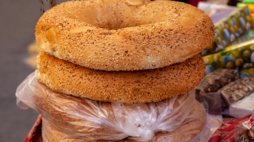 7 ⁄ 8 More details On Maundy Thursday and Good Friday Traditional ring shaped bread known as Qagħaq tal-Appostli can be purchased from confectioneries and stalls.