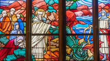 vidrieras detalles de las ventanas de la catedral de San Pablo Aureliano